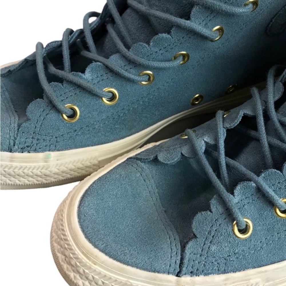MOVING SALE!  Chuck Taylor All Star Blue Frilly Thrills Sneakers 8.5/39 - Picture 9 of 9